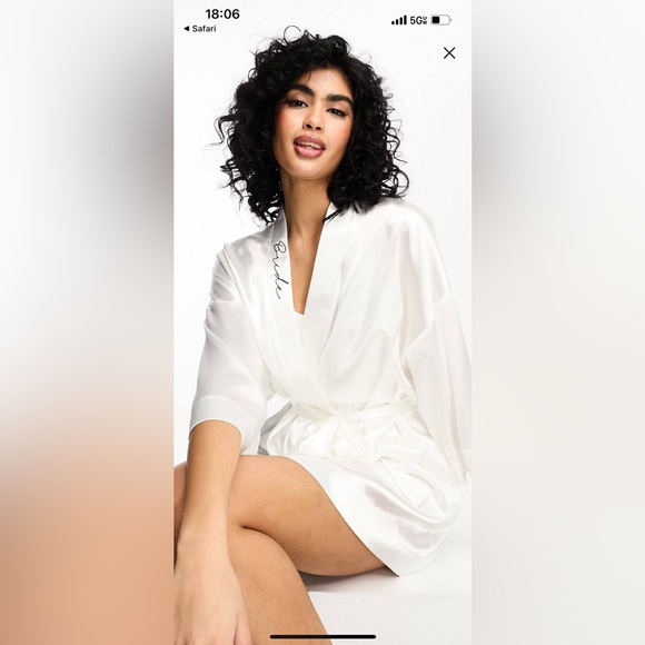 Six Stories Bride Embroidered White Satin Robe - Picture 3 of 5